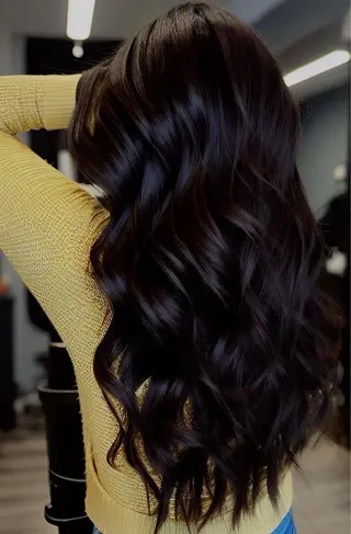 ロング ヘアアレンジ airi🌺カラー /特殊ヘア⛓️🖤のヘアスタイル