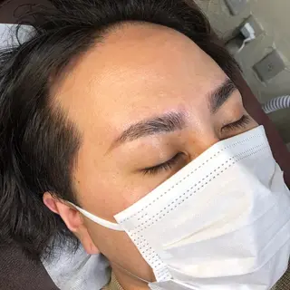 メンズ ヤマ ザキの眉毛・アイブロウイメージ