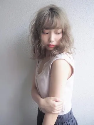 ミディアム カラー SHE. hairdesignのヘアスタイル