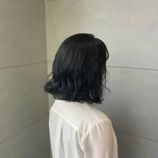 ショート カラー 天池 結衣のヘアスタイル