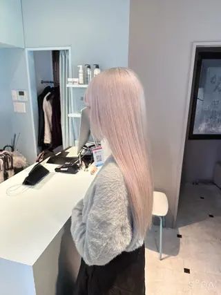 カラー ハイトーン/透明感 艶カラー/SAKI‎のヘアスタイル