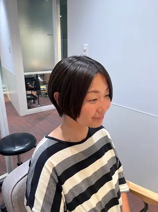 ショート ショート／ミニボブ マンツーマン/マユコのヘアスタイル