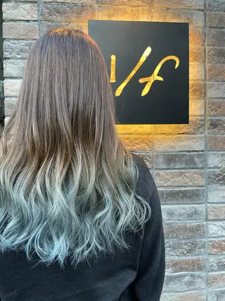 ロング 1/f所属・秋田 亜由美のヘアスタイル