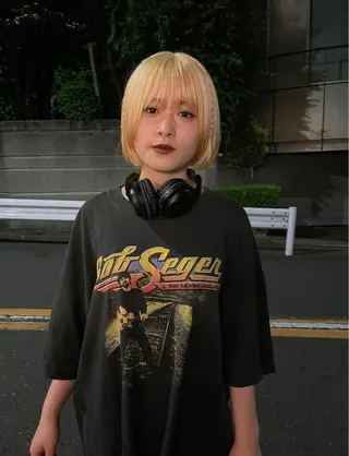 ミディアム カラー ヘアアレンジ スパイラルパーマ 🌐hina⭐️のヘアスタイル