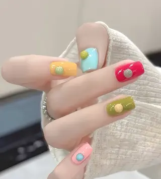 ネイル 高木 維麗絲のネイルデザイン