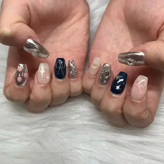 ネイル PEEKABOO京橋 EYE&NAILのマツエク・マツパデザイン