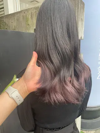 ミディアム 赤み消し艶カラー・ 透明感カラー×美髪のヘアスタイル