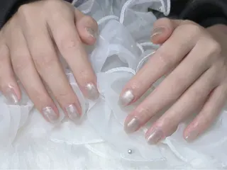 ネイル Shis_🦄shi 韓国風キラキラネイルのネイルデザイン