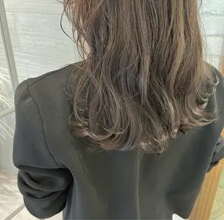 ロング カラー ﾋｻﾏﾂ ｶﾅｴのヘアスタイル