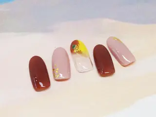 ネイル ティーエヌ 金山駅東口店のネイルデザイン