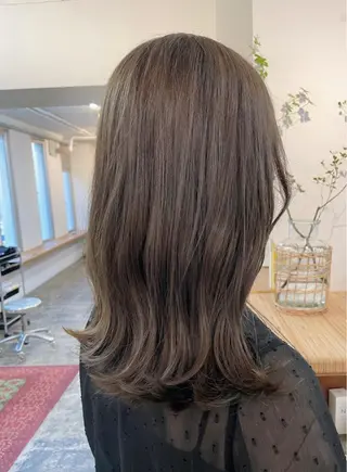 セミロング カラー 【arc】Ruri コテ巻き風パーマのヘアスタイル