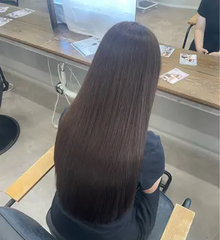 カラー YUE(ユエ)☁️ アユナのヘアスタイル