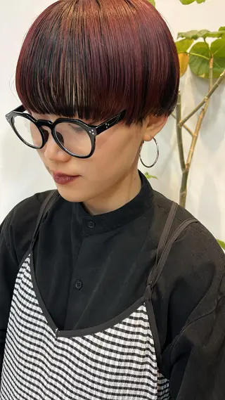 ショート カラー ヘアアレンジ ボブハイトーン🦖 デザインMAMIのヘアスタイル