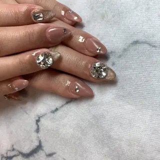 ネイル ネイルリボン 受付スタッフのネイルデザイン