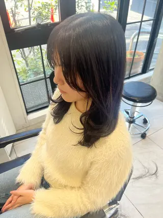 ロング 暗髪🐈‍⬛艶髪☔︎ 愛弥のヘアスタイル