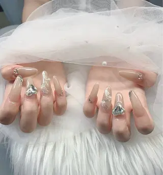 ネイル T. Leeのネイルデザイン