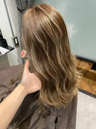 ロング 希優🌺ソムリエ /ブリーチ/カットのヘアスタイル