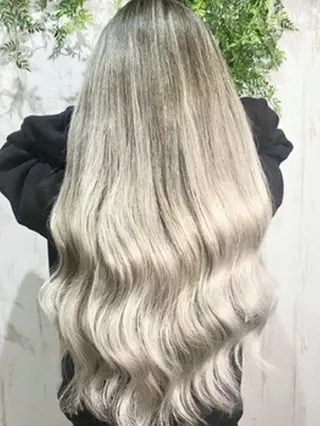 ロング カラー パーマ ヘアアレンジ 大阪レミーエクステ チビ編み込みのヘアスタイル