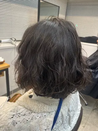 ショート パーマ neaf【六本木】所属・愛され/ミディアム 六本木/佐藤ゆり🎀のヘアスタイル