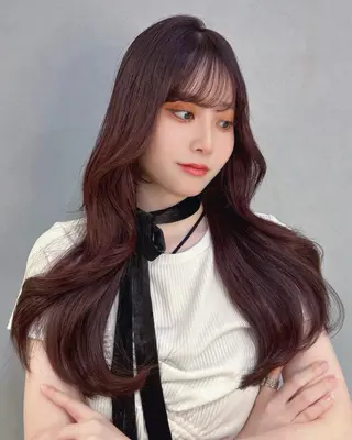 ロング まなり See.のヘアスタイル