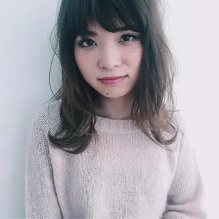 ミディアム 佐藤 旭のヘアスタイル