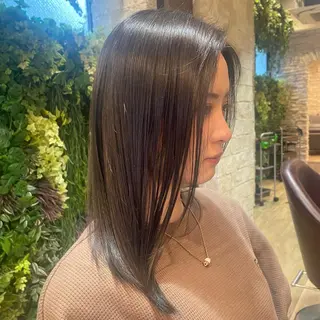 セミロング カラー ルリアン所属・スタイリスト 🌸Manami🌸のヘアスタイル