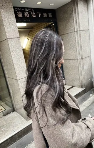 ロング カラー ROBIN所属・指名数No.1 /NAOYAのヘアスタイル