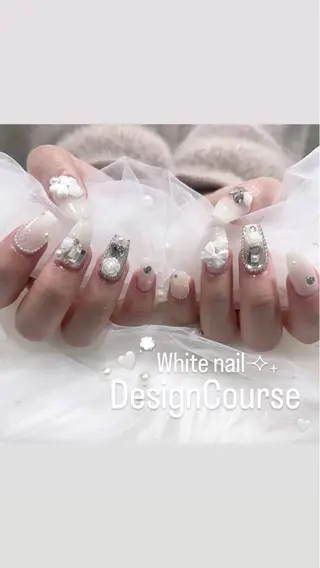 ネイル 🧁fein. nana🩵のネイルデザイン