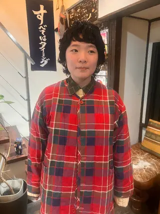 ショート パーマ rin&cambio所属・レイヤー／ウルフ ヒロモト　アサカのヘアスタイル