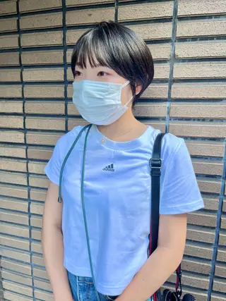 ショート 近藤 麻紀のヘアスタイル