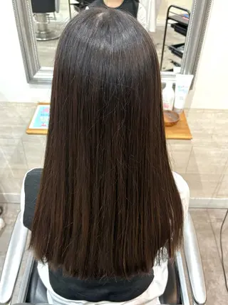 ロング カラー 堀川 希歩のヘアスタイル