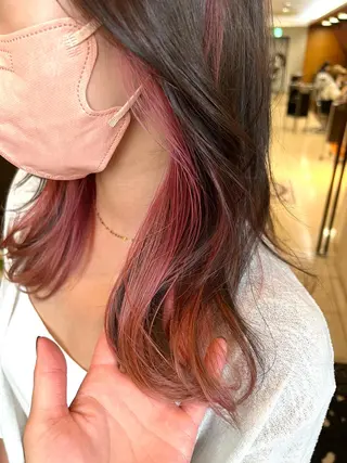 セミロング カラー ナナナパレナ所属・NARUSE✂︎ カラースペシャリストのヘアスタイル