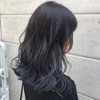 ロング カラー アップシー デイジーのヘアスタイル