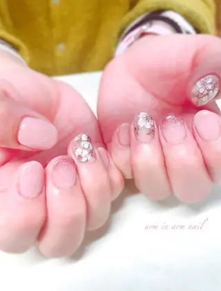 ネイル arm in arm ︎✿Yamamotoのマツエク・マツパデザイン