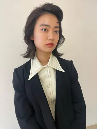 セミロング 西川 朋恵のヘアスタイル