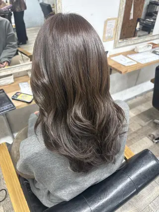 カラー ROSSO所属・大日向 彩音のヘアスタイル