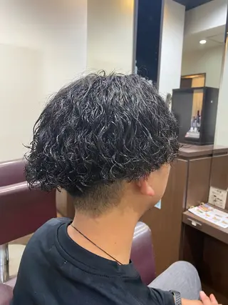 パーマ メンズ 仲井 充のヘアスタイル