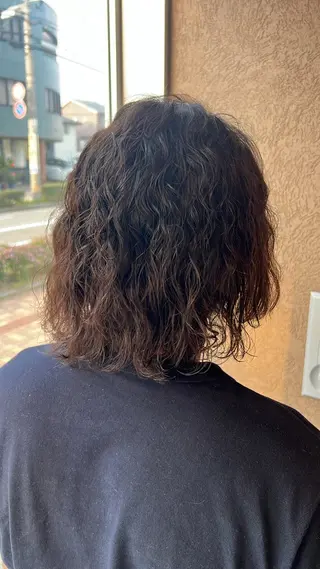 セミロング パーマ メンズ 山下 裕己のヘアスタイル
