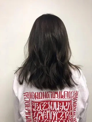 ミディアム カラー les baladins du miroir所属・🍃YURI 🍃のヘアスタイル