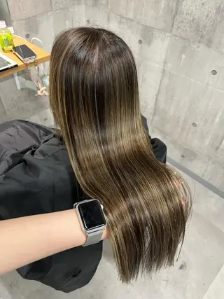 ロング カラー newi赤羽 HINATAのヘアスタイル