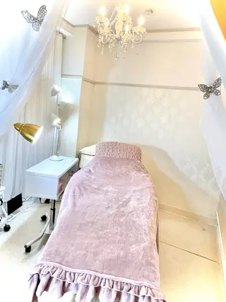 Vogusty's Nail 鶴見店のネイルデザイン