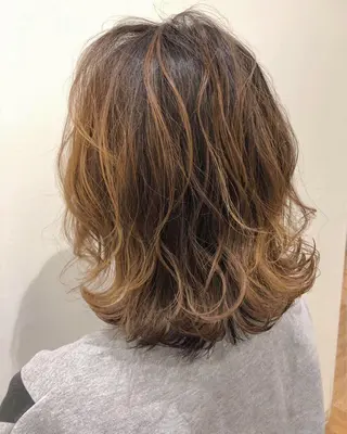 ショート 石田 優菜のヘアスタイル