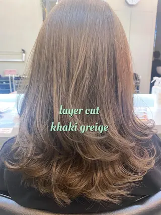 ミディアム 岡野 静華のヘアスタイル