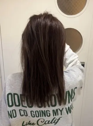 カラー UNBIRTHDAY Erenaのヘアスタイル