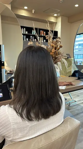 カラー レイヤー✂︎ぷつボブ 艶カラー🤍noaのヘアスタイル