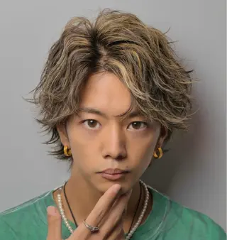 ミディアム 海老澤 玲二のヘアスタイル