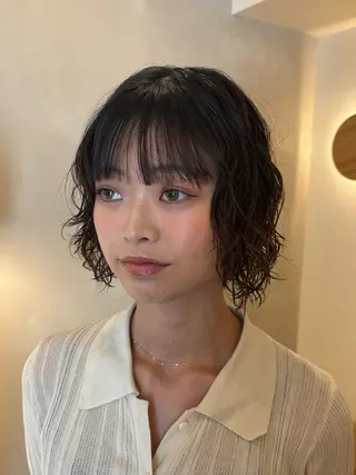 ミディアム パーマ シンバヒナノ/パーマ レイヤーカット/ボブのヘアスタイル