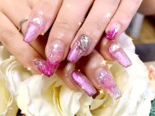 ネイル サロンドラフィーユ LAFEUILLEのネイルデザイン