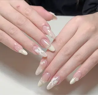 ネイル T. Leeのネイルデザイン