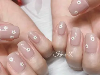 ネイル 芦辺 香奈のネイルデザイン